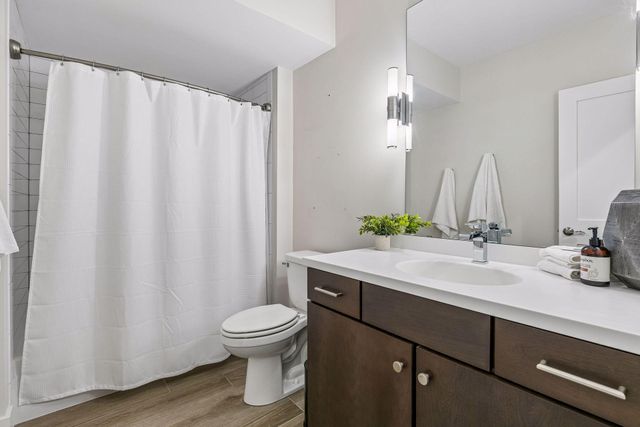 4512 Beard Avenue S, Minneapolis, MN 55410