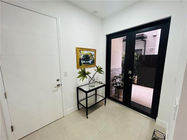 310 SW 9th Street 1, Fort Lauderdale, FL 33315