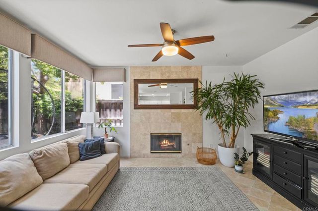 6687 Corte Eduardo, Carlsbad, CA 92009