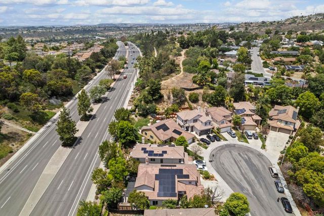 6687 Corte Eduardo, Carlsbad, CA 92009