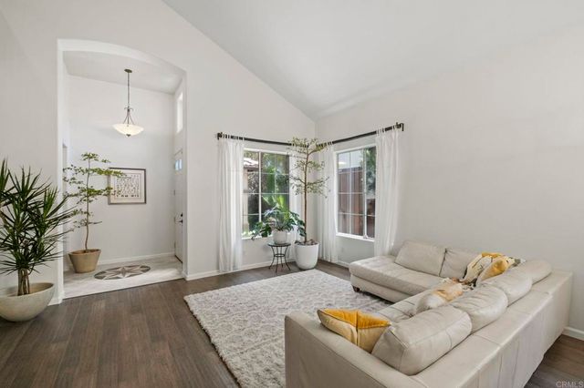 6687 Corte Eduardo, Carlsbad, CA 92009