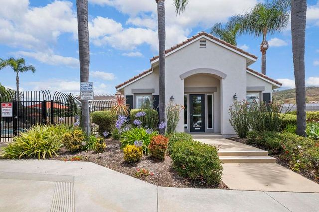 6687 Corte Eduardo, Carlsbad, CA 92009