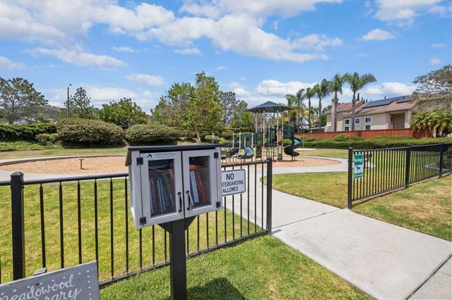 6687 Corte Eduardo, Carlsbad, CA 92009