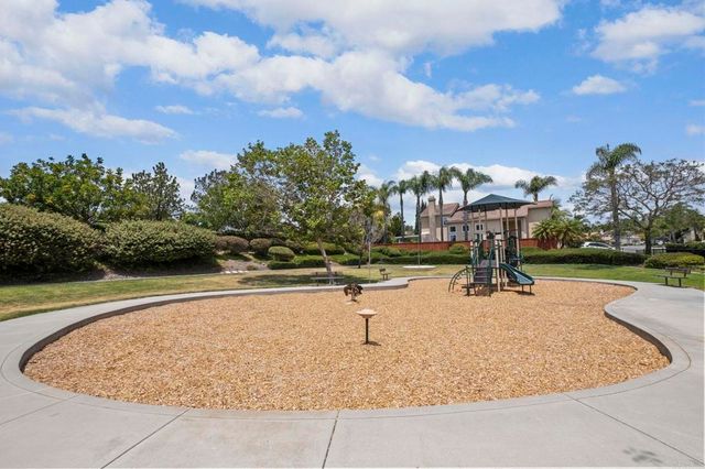 6687 Corte Eduardo, Carlsbad, CA 92009