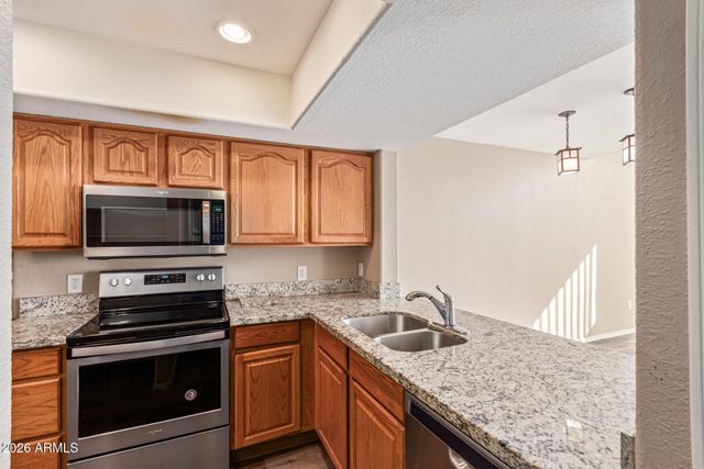 5619 E KELTON Lane, Scottsdale, AZ 85254