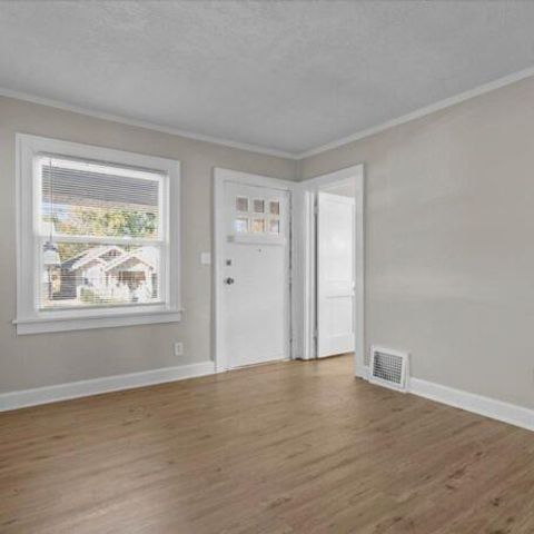 4025 AGNES Avenue, Kansas City, MO 64130