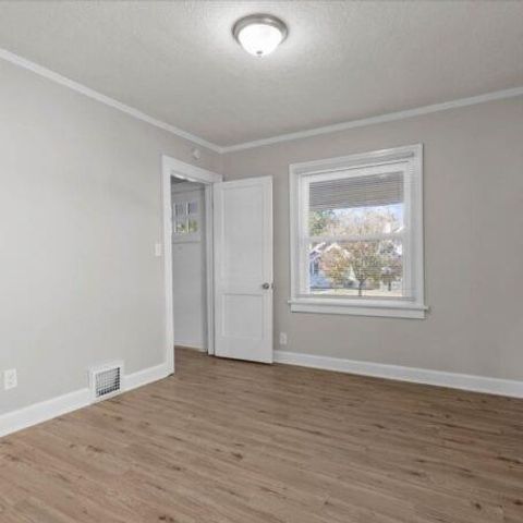 4025 AGNES Avenue, Kansas City, MO 64130