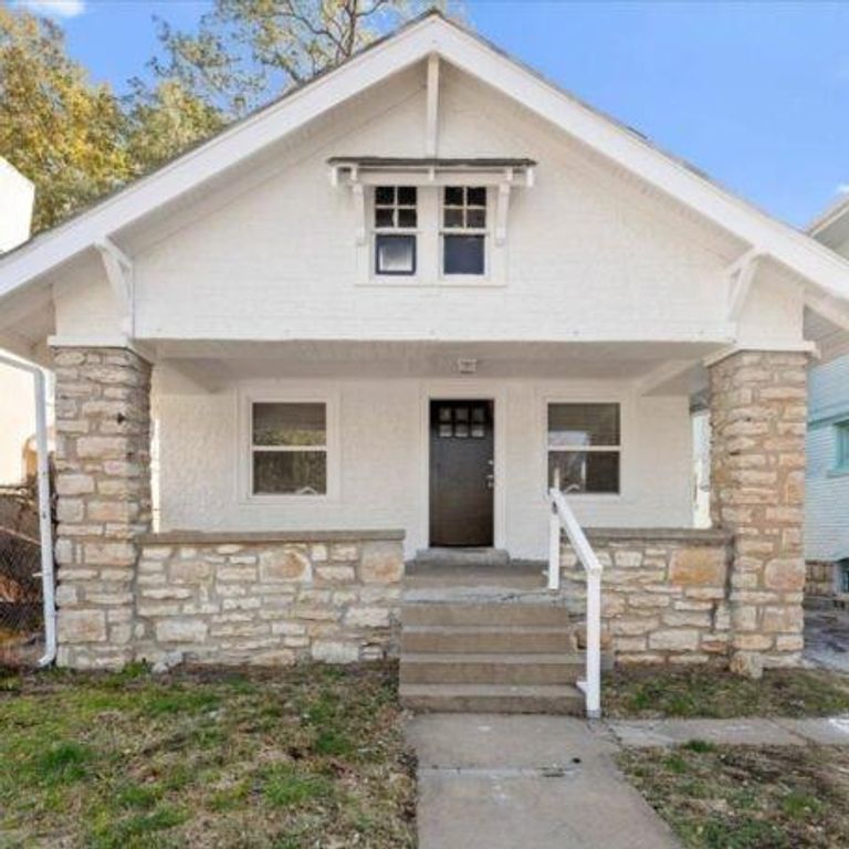 4025 AGNES Avenue, Kansas City, MO 64130