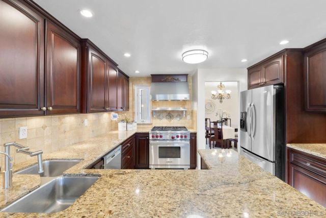 11409 Duenda Rd, San Diego, CA 92127