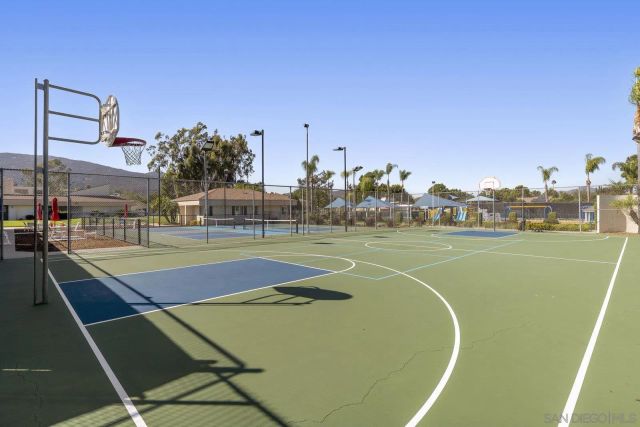 11409 Duenda Rd, San Diego, CA 92127