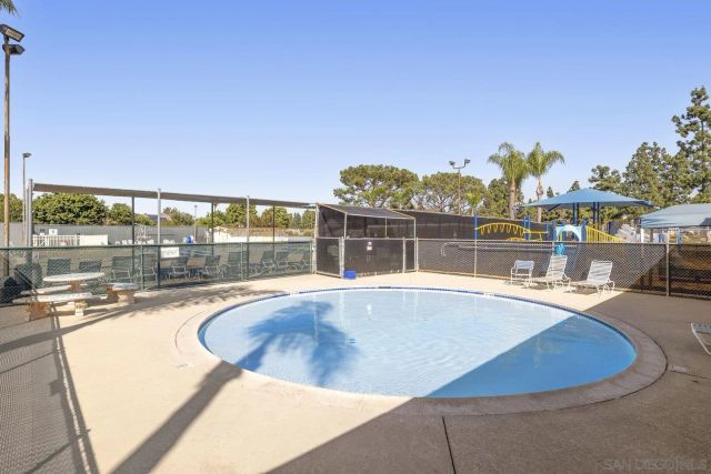 11409 Duenda Rd, San Diego, CA 92127