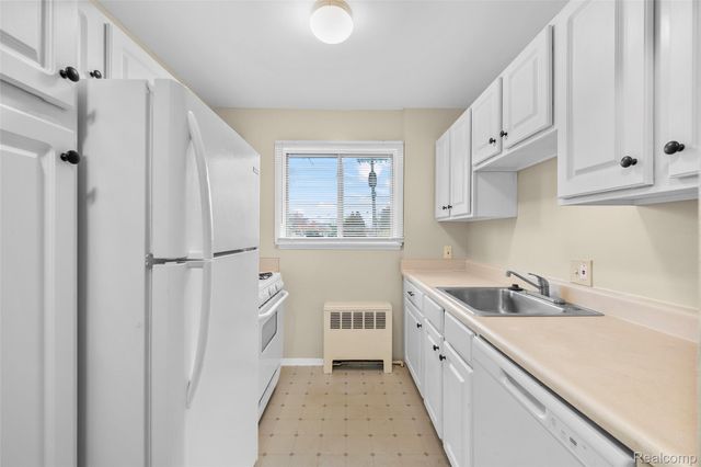 11420 Canal Road 202, Sterling Heights, MI 48314