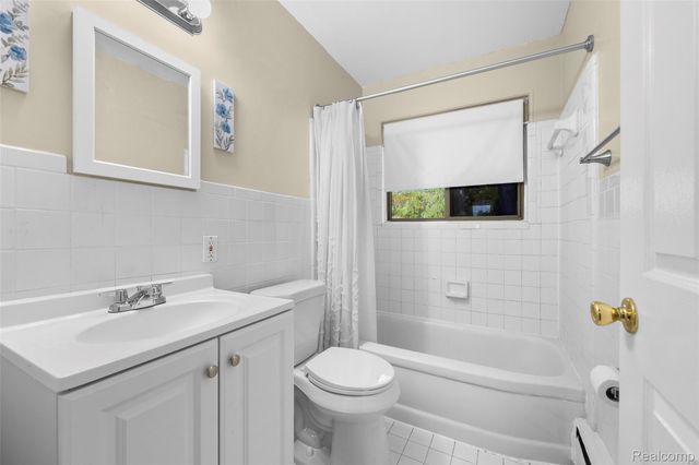 11420 Canal Road 202, Sterling Heights, MI 48314