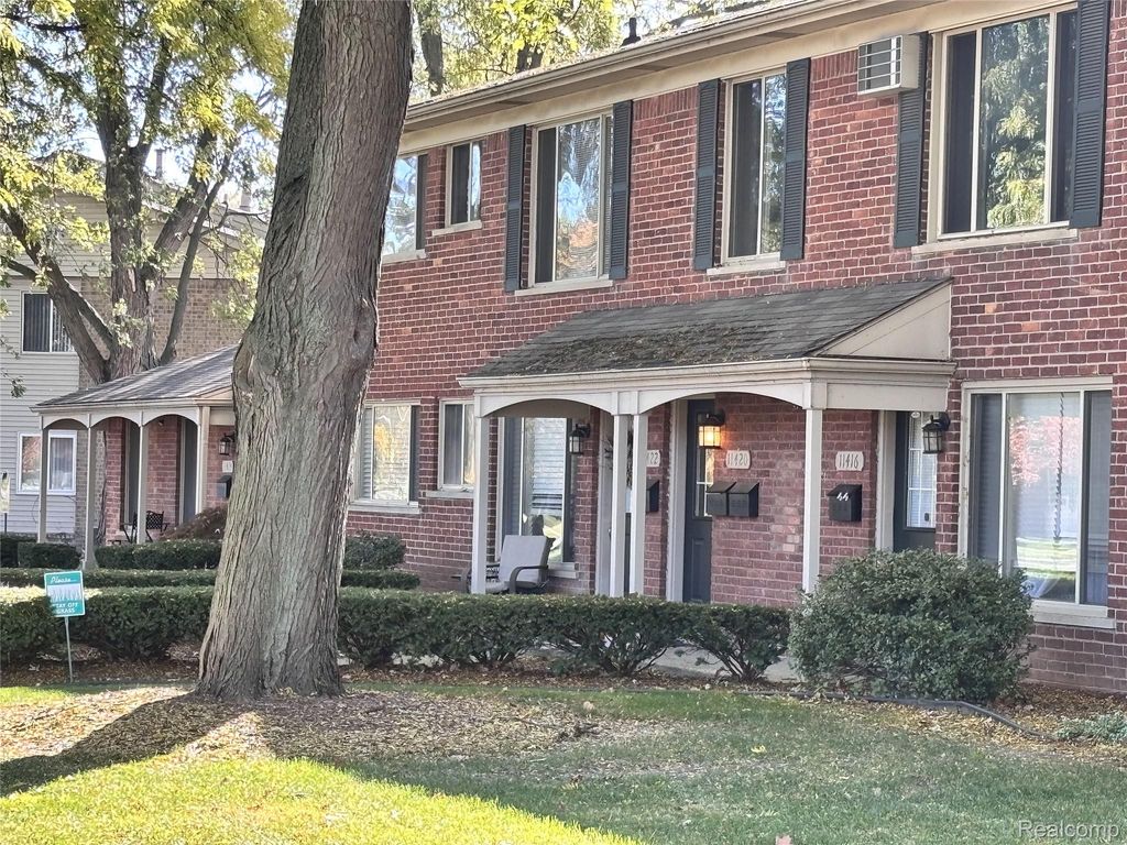 11420 Canal Road 202, Sterling Heights, MI 48314