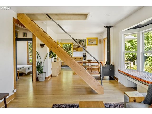 9939 N JERSEY St, Portland, OR 97203