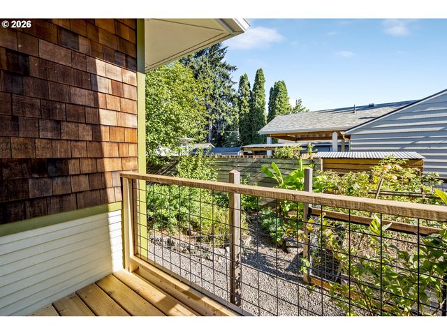 9939 N JERSEY St, Portland, OR 97203
