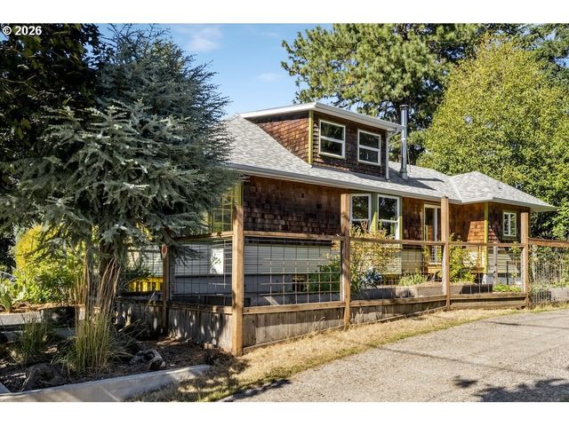 9939 N JERSEY St, Portland, OR 97203