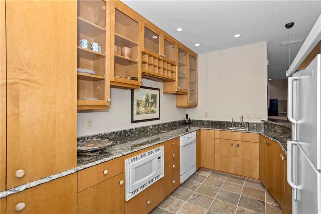 13543 Village Court, Clive, IA 50325
