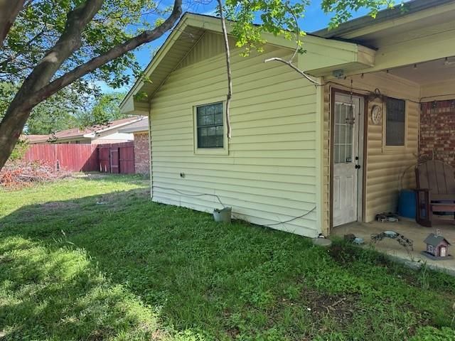 201 Heath Avenue, Madisonville, TX 77864