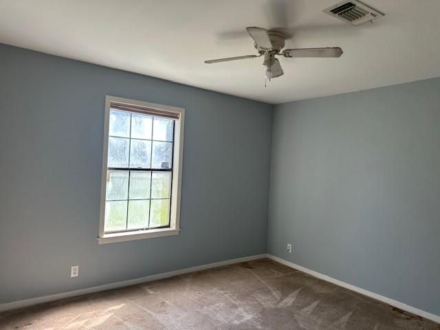 201 Heath Avenue, Madisonville, TX 77864