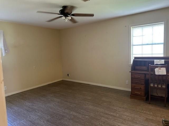 201 Heath Avenue, Madisonville, TX 77864