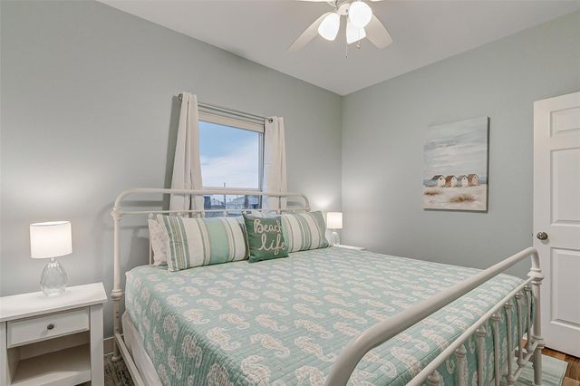 967 Bowers Lane, Crystal Beach, TX 77650