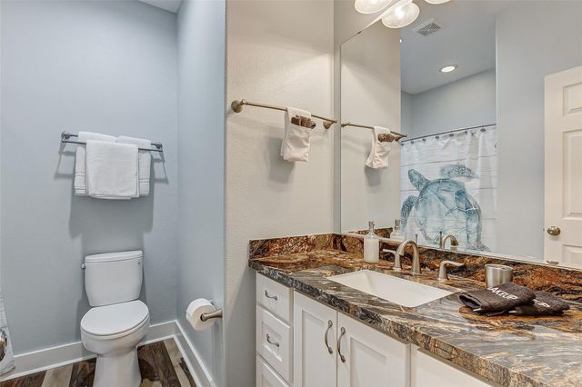 967 Bowers Lane, Crystal Beach, TX 77650