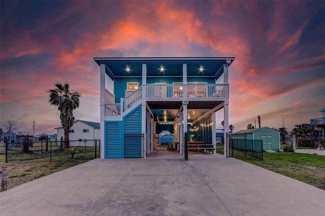 967 Bowers Lane, Crystal Beach, TX 77650