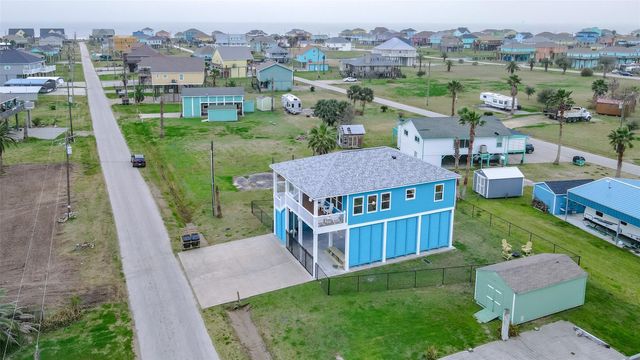 967 Bowers Lane, Crystal Beach, TX 77650