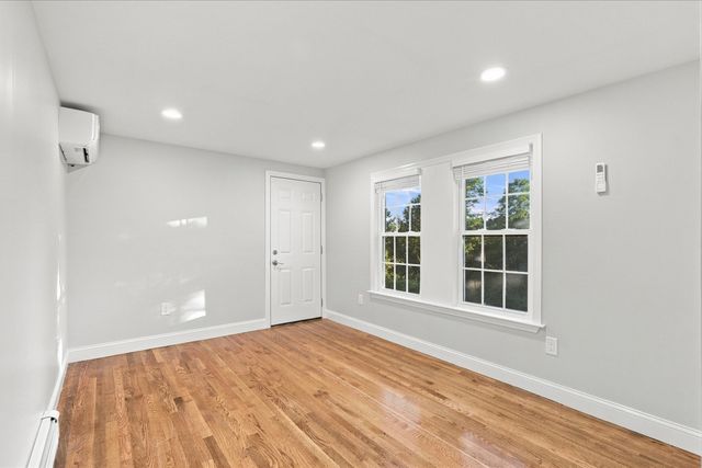 1155 Santuit Newtown Rd, Barnstable, MA 02635