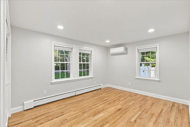 1155 Santuit Newtown Rd, Barnstable, MA 02635