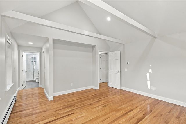 1155 Santuit Newtown Rd, Barnstable, MA 02635