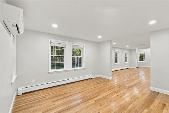 1155 Santuit Newtown Rd, Barnstable, MA 02635