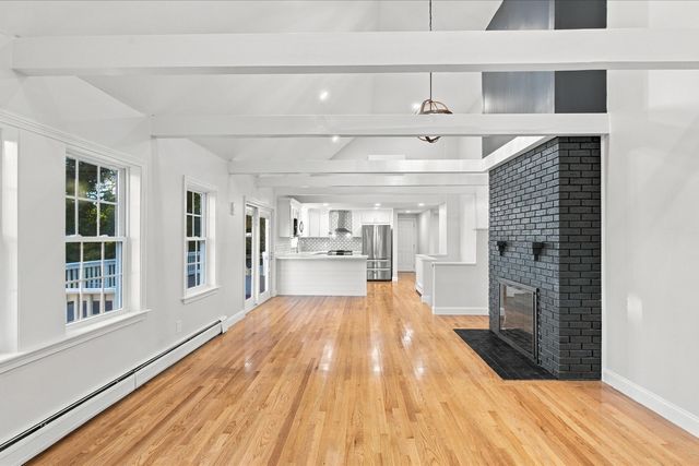 1155 Santuit Newtown Rd, Barnstable, MA 02635