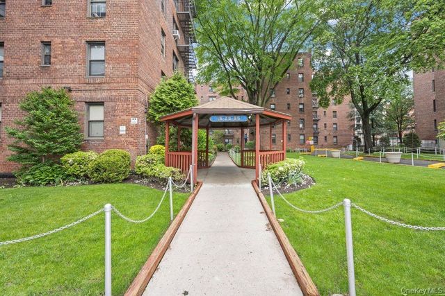 15 Oliver Street 3C, Brooklyn, NY 11209