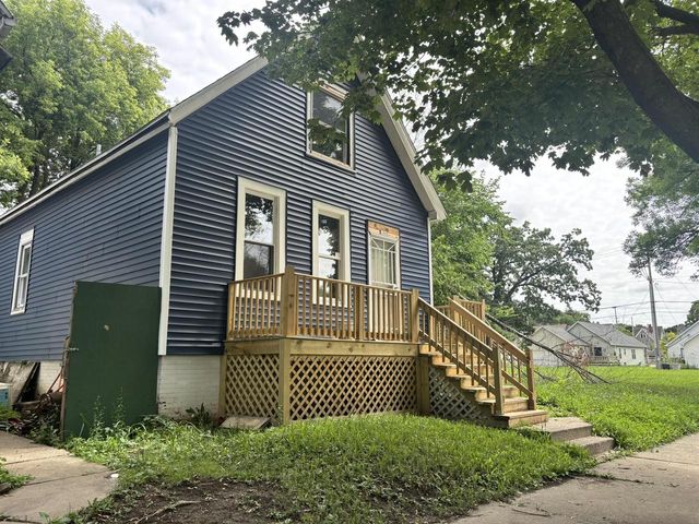 1440 N 29th STREET, Milwaukee, WI 53208