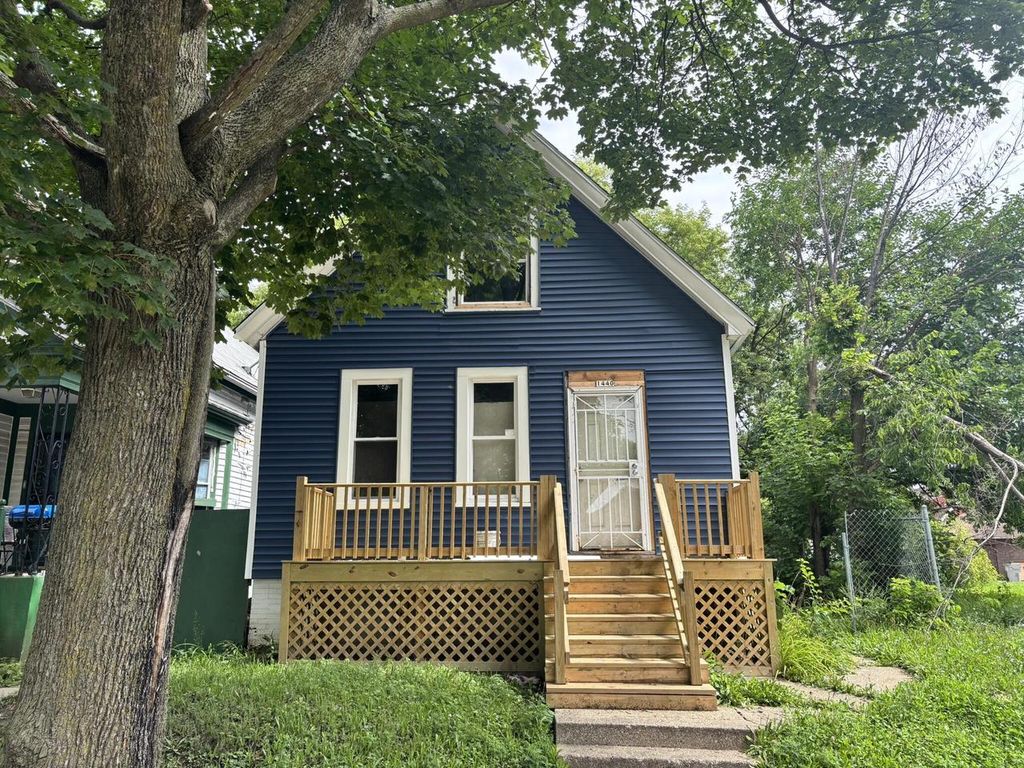1440 N 29th STREET, Milwaukee, WI 53208