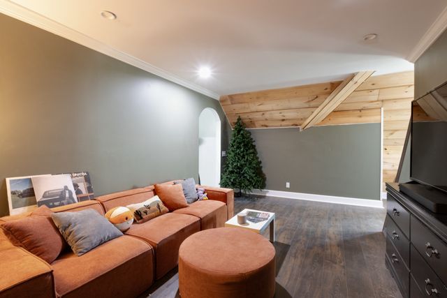 2006 Longview Rd, Bell Buckle, TN 37020