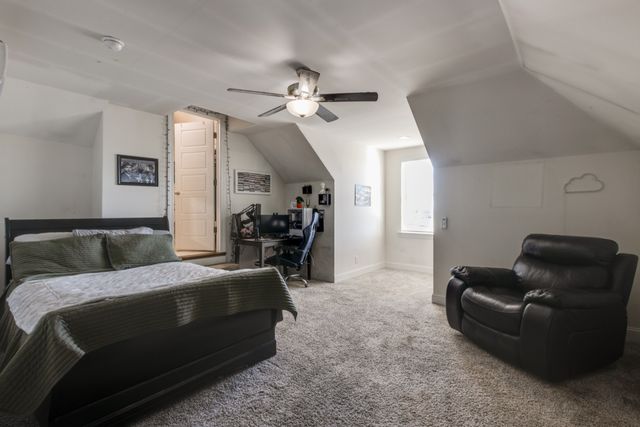 2006 Longview Rd, Bell Buckle, TN 37020