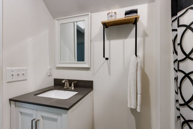 2006 Longview Rd, Bell Buckle, TN 37020