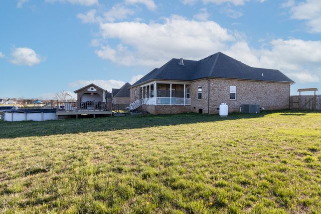 2006 Longview Rd, Bell Buckle, TN 37020