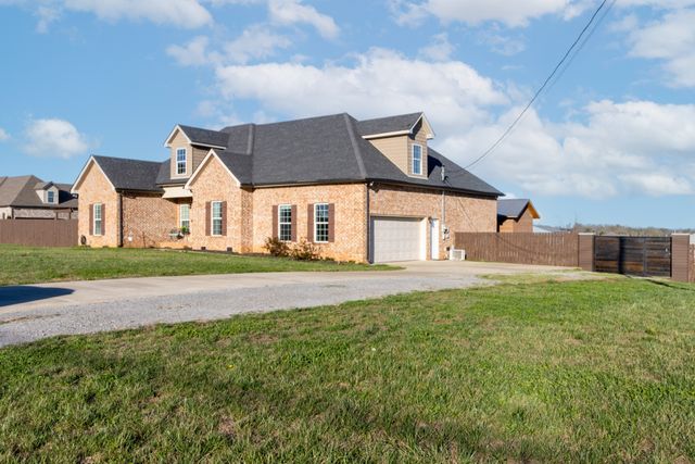 2006 Longview Rd, Bell Buckle, TN 37020