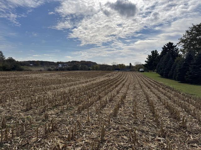 Lt7 LEO LANE, Big Bend, WI 53103