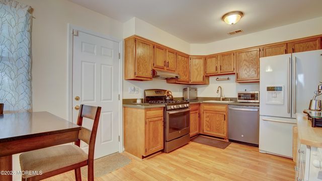 12 Kilmer Court, Freehold, NJ 07728