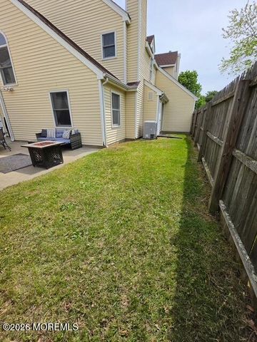 12 Kilmer Court, Freehold, NJ 07728