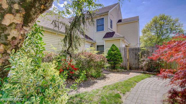 12 Kilmer Court, Freehold, NJ 07728