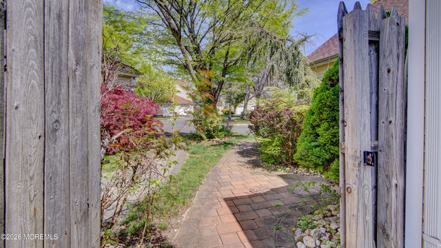 12 Kilmer Court, Freehold, NJ 07728