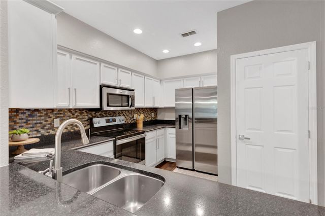 3039 ASHLAND LANE S, Kissimmee, FL 34741