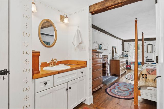 29 Windham Depot Road, Derry, NH 03038