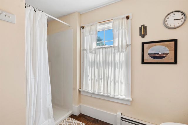 29 Windham Depot Road, Derry, NH 03038